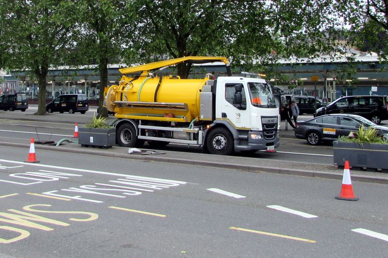 Queensway drain cleaning, Newport - geograph.org.uk - 6168040